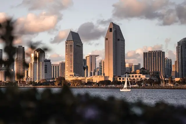 Search an apartment for rent in San Diego